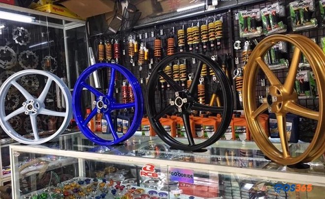 kinh doanh đồ chơi xe m&aacute;y