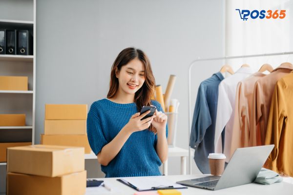 B&aacute;n h&agrave;ng đ&oacute;ng vai tr&ograve; quan trọng mang t&iacute;nh quyết định sự ph&aacute;t triển của doanh nghiệp