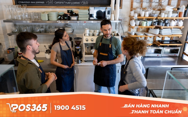 Nhân viên phục vụ quán cà phê là gì?