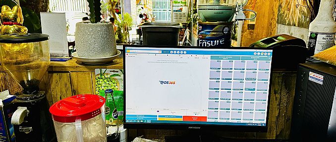 Chị Hiền